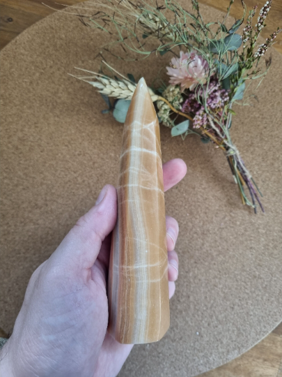 Banded Calcite Tower / Onyx / Aragonite