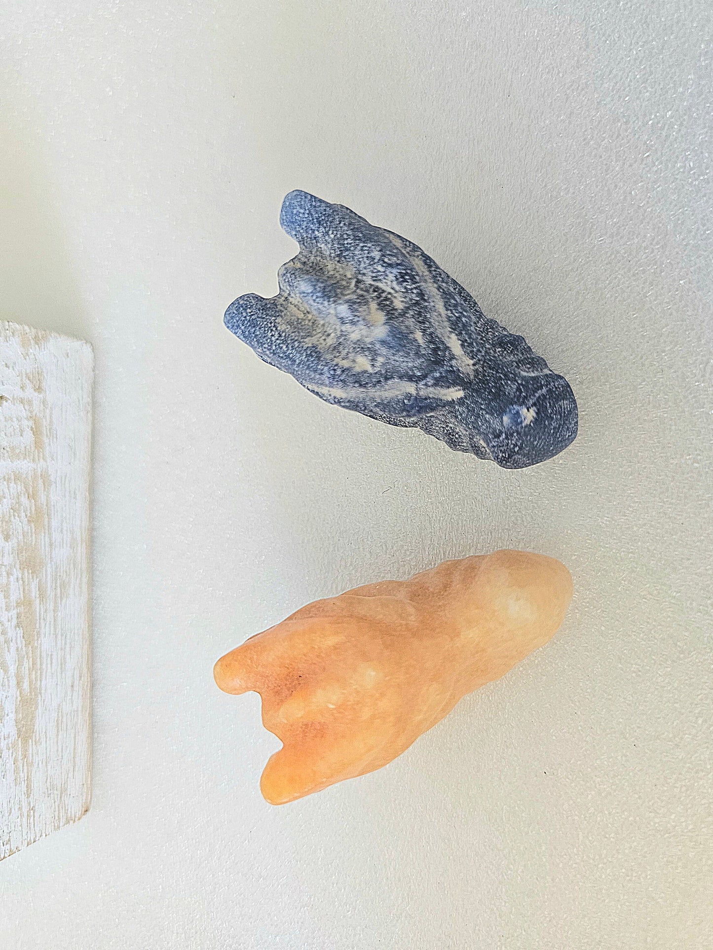 Orange Calcite and Sodalite dragon head 5cm