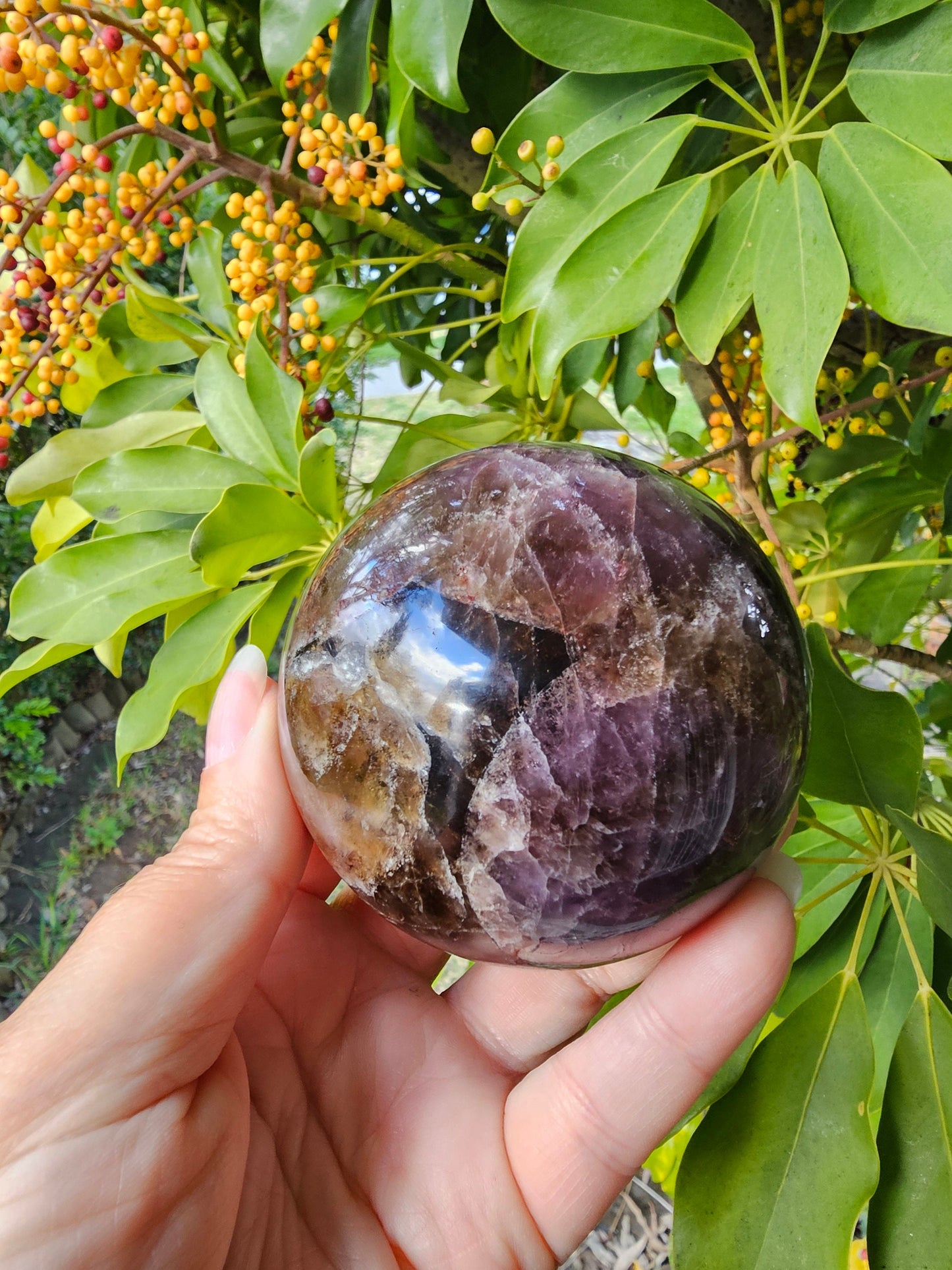 High Quality Super Seven Sphere 7cm/ Super 7 / Melody / Sacred / Amethyst, Cacoxenite, Goethite, Lepidocrocite, Rutile, Smoky Quartz, Quartz