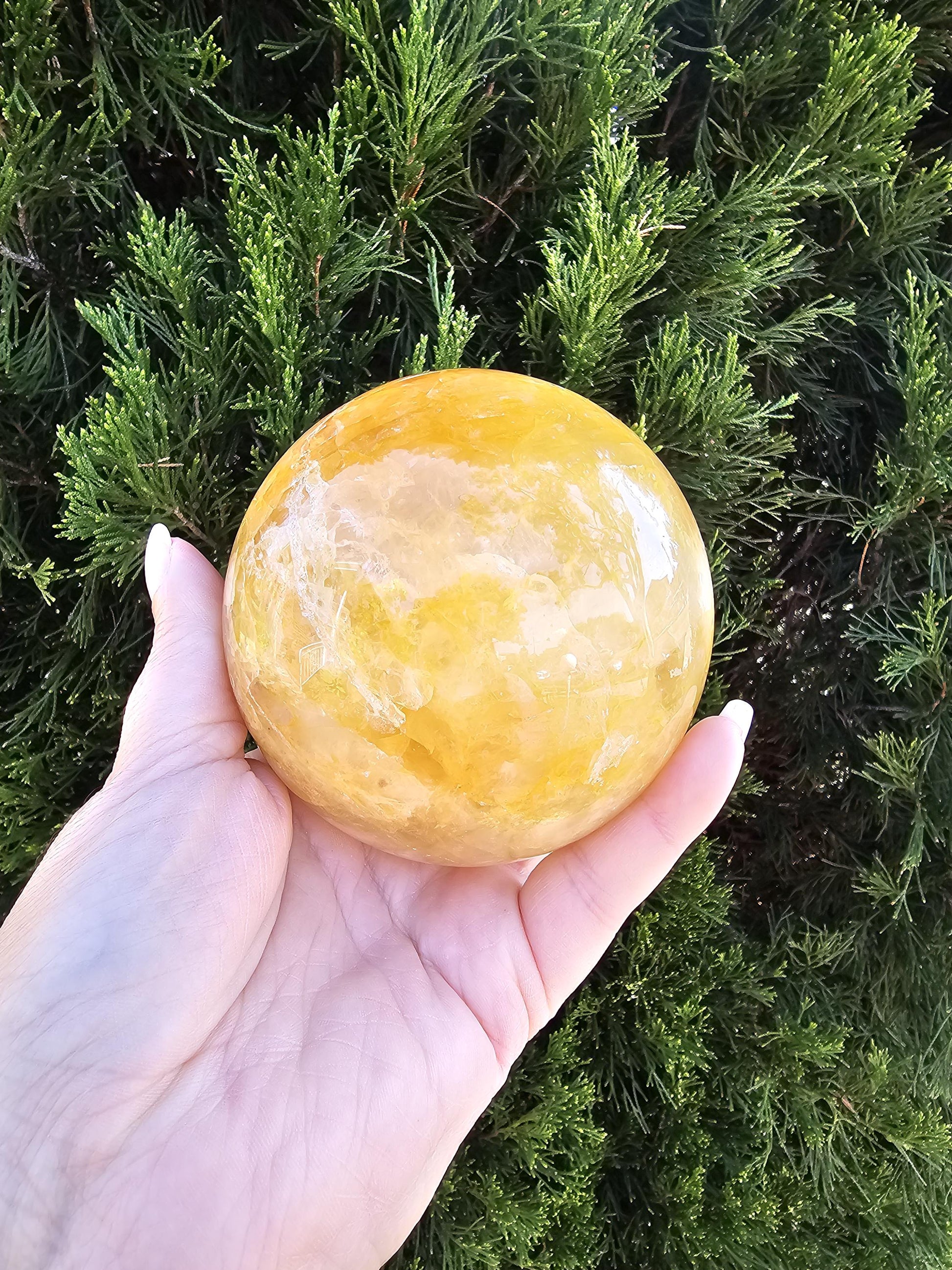 9cm Golden Healer Quartz Sphere / 1.2kg