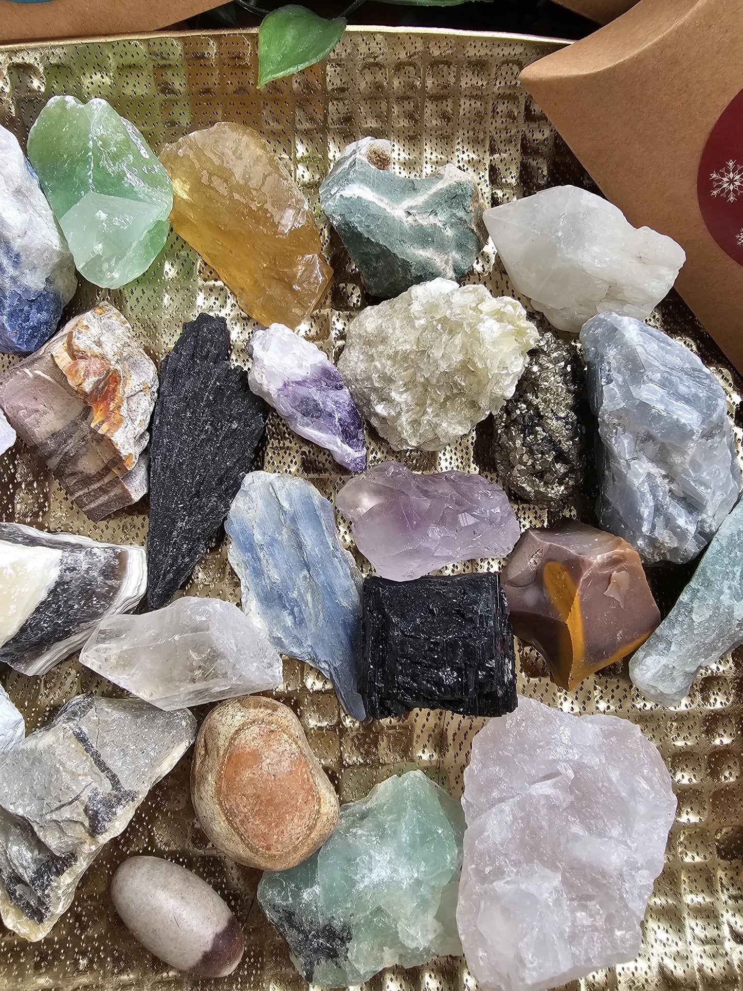 12 - 24 Raw Crystal Advent / Mystery box / Christmas Crystal Advent