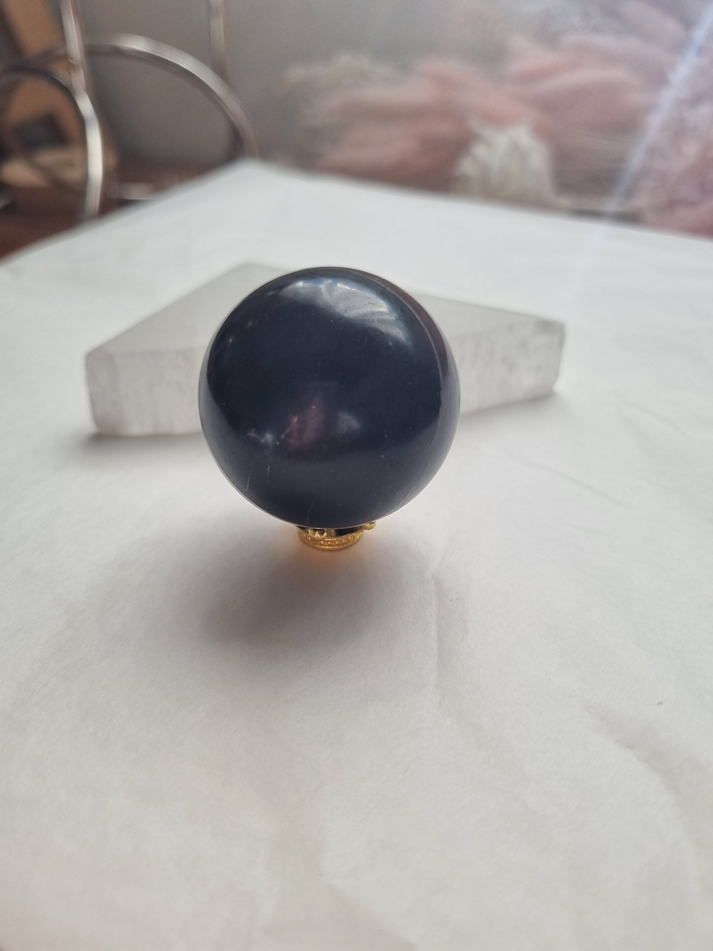 Shungite Polished Sphere 3.5cm / 5G protection