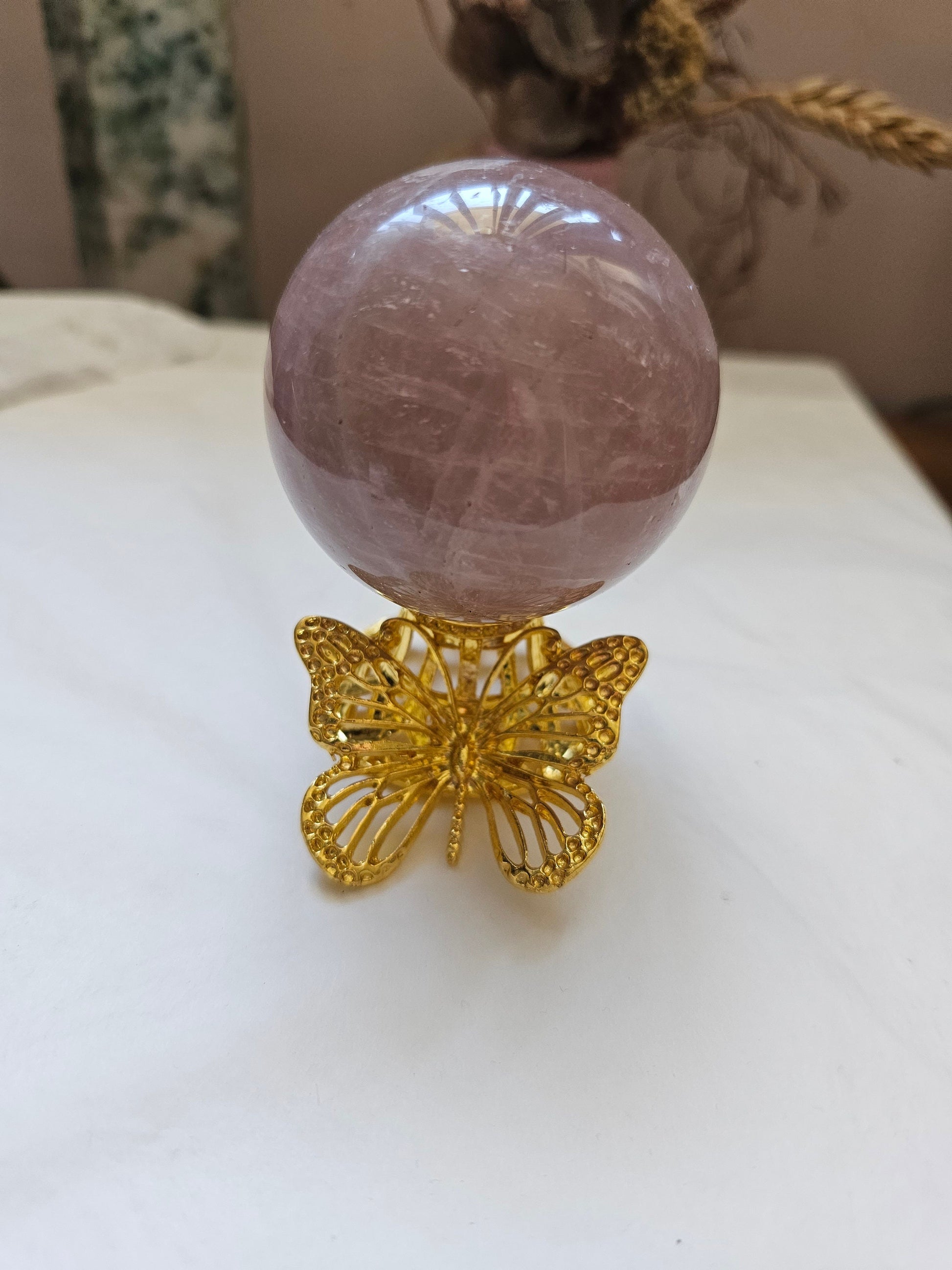 Metal Butterfly sphere holder / Crystal stand