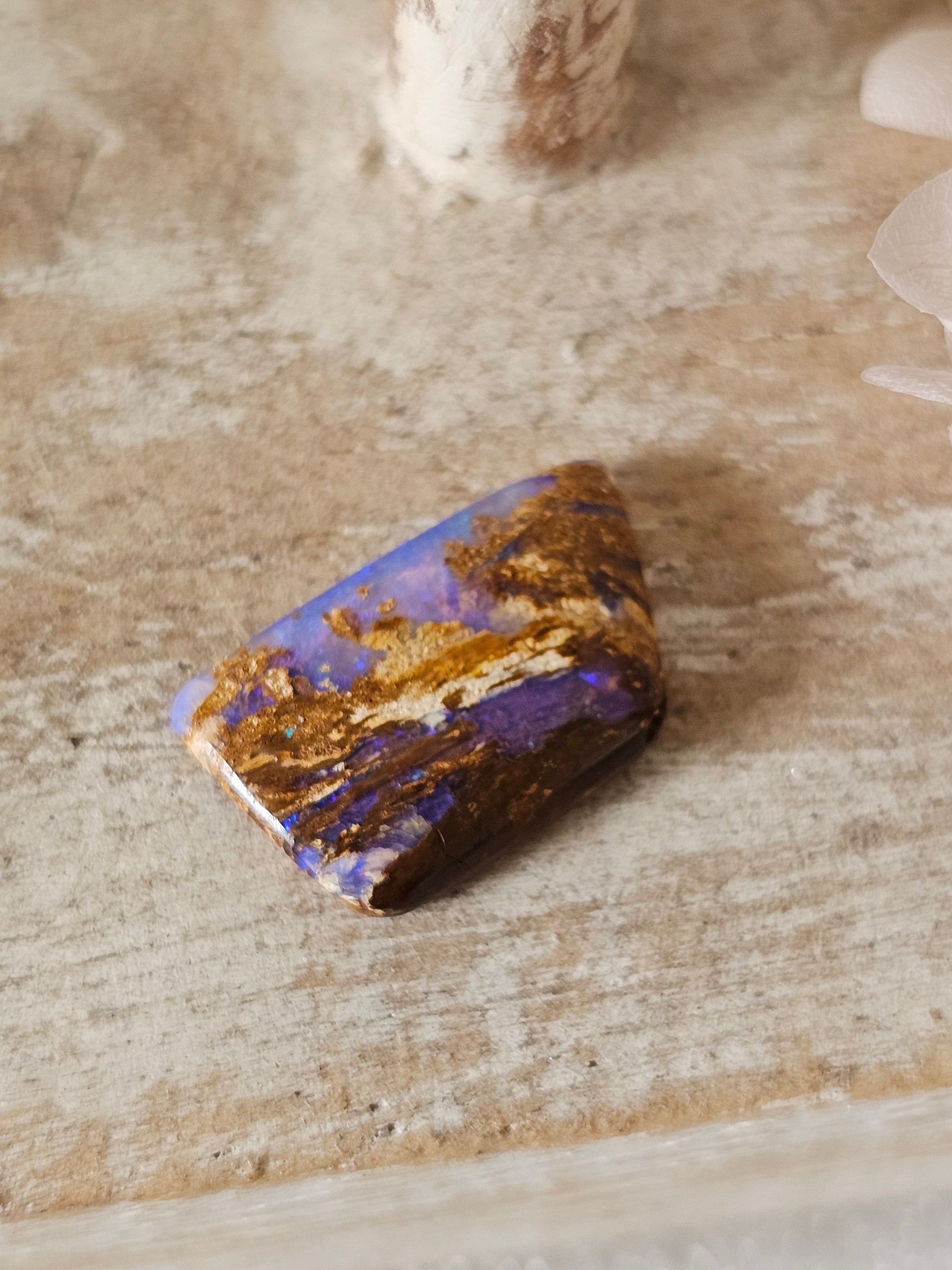 Boulder opal / Australia QLD / Opal Cabochon